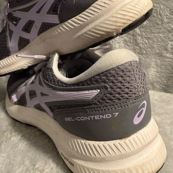 ASICS Women Gray &Pink Salt  Running Shoes - Picture 9 of 13